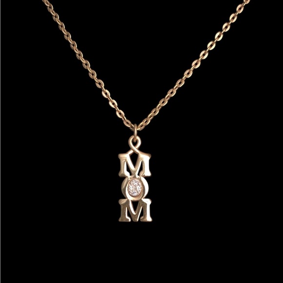Vintage Jewelry - Vintage Avon “Mom” Gold-Tone Dainty Pendant Necklace